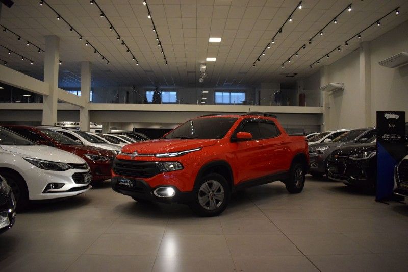 Fiat TORO FREEDOM 1.8 2021 DINAMICA-CAR VENÂNCIO AIRES / Carros no Vale