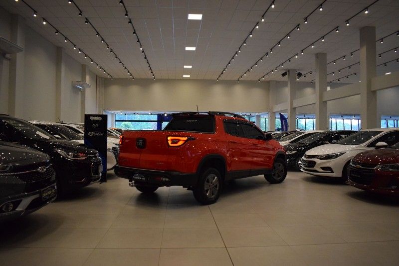 Fiat TORO FREEDOM 1.8 2021 DINAMICA-CAR VENÂNCIO AIRES / Carros no Vale