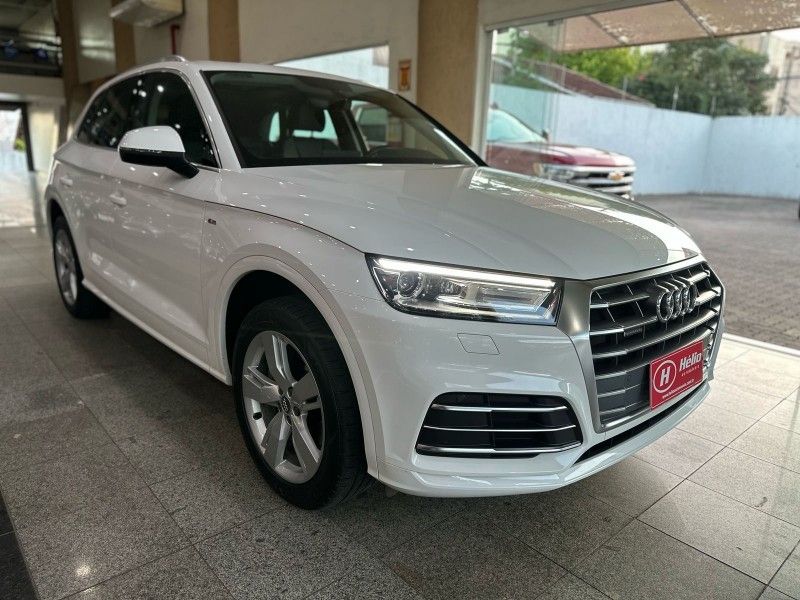 Audi Q5 S-LINE 2.0 TFSI 2019 HÉLIO AUTOMÓVEIS LAJEADO / Carros no Vale