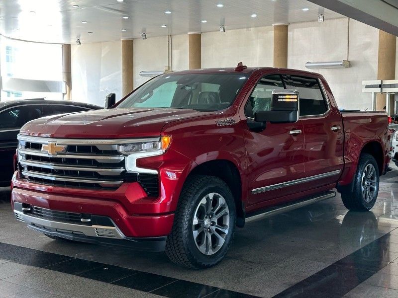 Chevrolet SILVERADO 2024 HÉLIO AUTOMÓVEIS LAJEADO / Carros no Vale