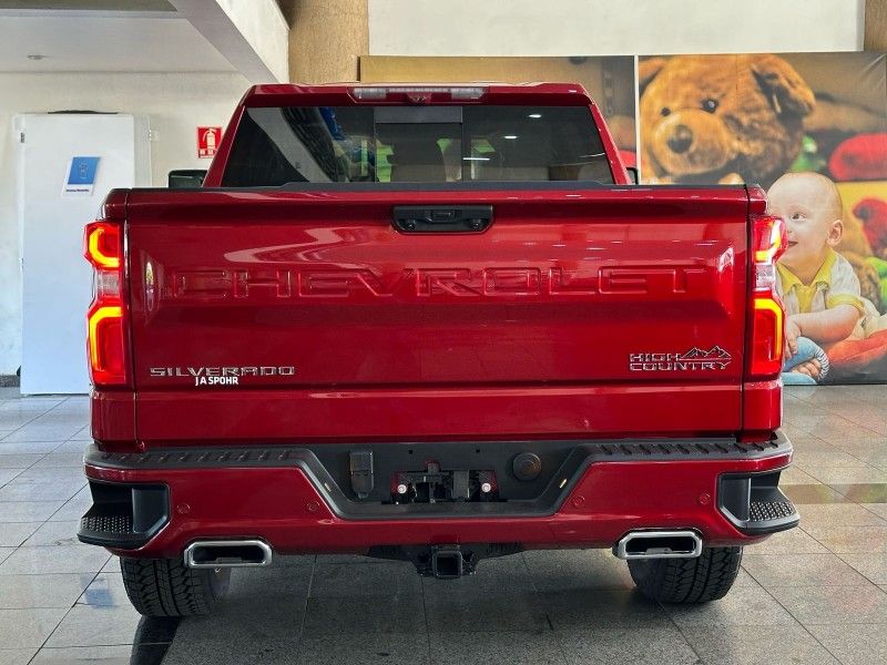 Chevrolet SILVERADO 2024 HÉLIO AUTOMÓVEIS LAJEADO / Carros no Vale