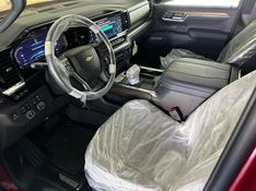 Chevrolet SILVERADO 2024 HÉLIO AUTOMÓVEIS LAJEADO / Carros no Vale