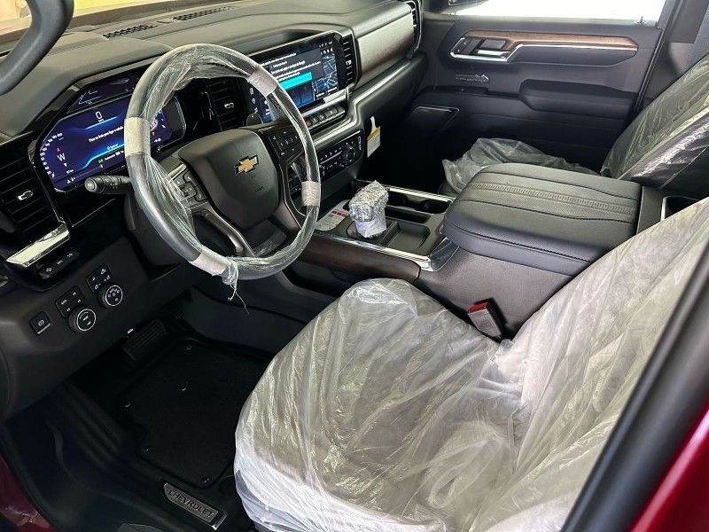 Chevrolet SILVERADO 2024 HÉLIO AUTOMÓVEIS LAJEADO / Carros no Vale