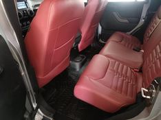 Jeep WRANGLER UNLIMITED SPORT 3.6 V6 2015 HÉLIO AUTOMÓVEIS LAJEADO / Carros no Vale