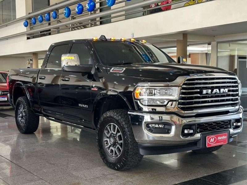 RAM 3500 LONGHORN 6.7 2024 HÉLIO AUTOMÓVEIS LAJEADO / Carros no Vale
