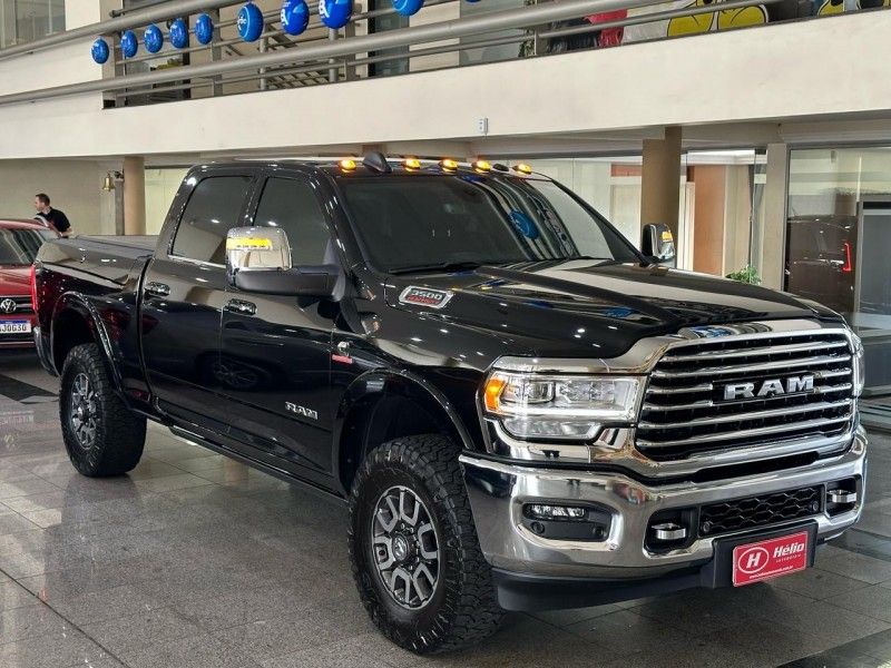 RAM 3500 LONGHORN 6.7 2024 HÉLIO AUTOMÓVEIS LAJEADO / Carros no Vale