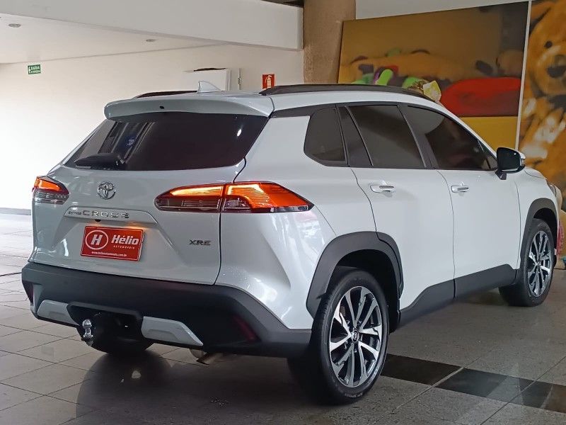 Toyota COROLLA CROSS XRE 2.0 2022 HÉLIO AUTOMÓVEIS LAJEADO / Carros no Vale