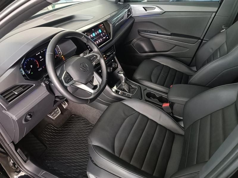 Volkswagen TAOS HIGHLINE 1.4 250 TSI 2022 HÉLIO AUTOMÓVEIS LAJEADO / Carros no Vale