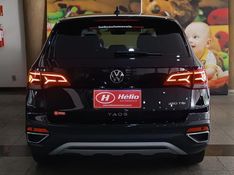 Volkswagen TAOS HIGHLINE 1.4 250 TSI 2022 HÉLIO AUTOMÓVEIS LAJEADO / Carros no Vale