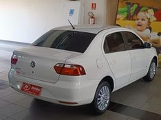 Volkswagen VOYAGE TREND 1.0 2014 HÉLIO AUTOMÓVEIS LAJEADO / Carros no Vale