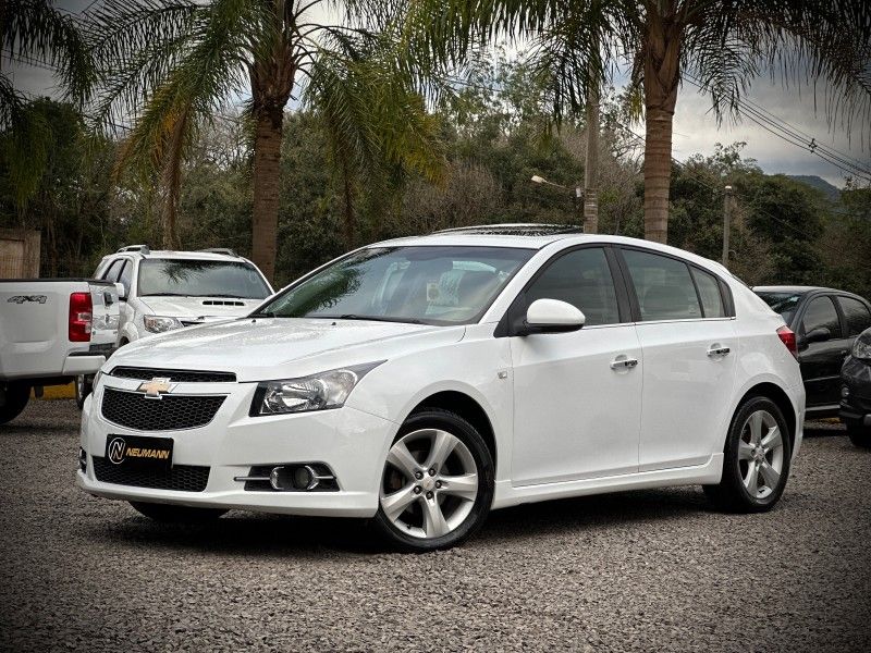 Chevrolet CRUZE SPORT LTZ 1.8 2013 NEUMANN VEÍCULOS ARROIO DO MEIO / Carros no Vale