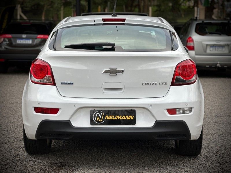 Chevrolet CRUZE SPORT LTZ 1.8 2013 NEUMANN VEÍCULOS ARROIO DO MEIO / Carros no Vale