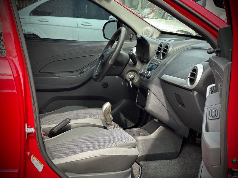 Chevrolet MONTANA LS 1.4 2015 NEUMANN VEÍCULOS ARROIO DO MEIO / Carros no Vale
