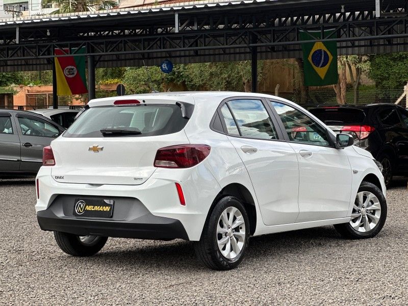 Chevrolet ONIX LT 1.0 TURBO 2022 NEUMANN VEÍCULOS ARROIO DO MEIO / Carros no Vale