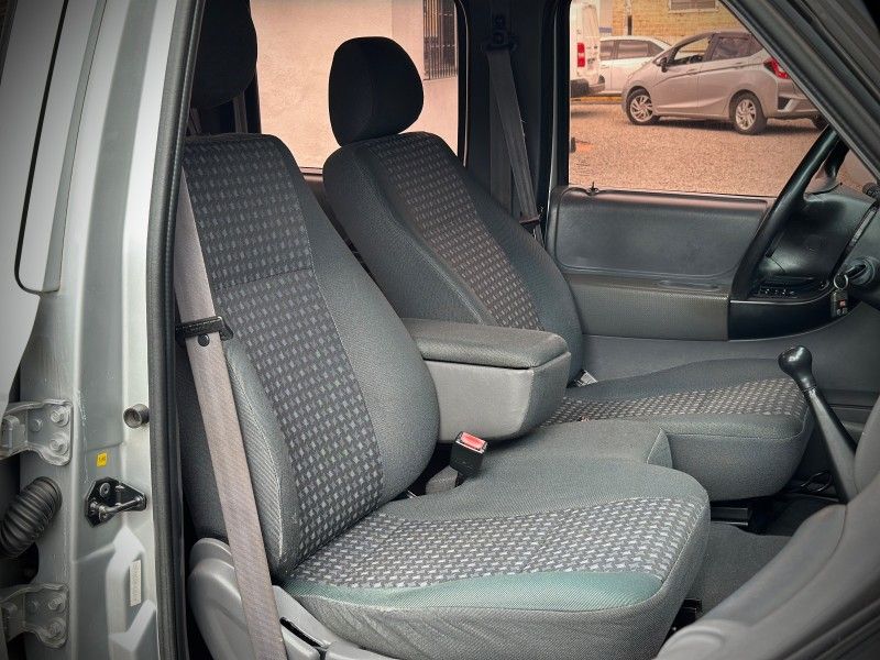 Ford RANGER XLS 3.0 TB-IC 2005 NEUMANN VEÍCULOS ARROIO DO MEIO / Carros no Vale