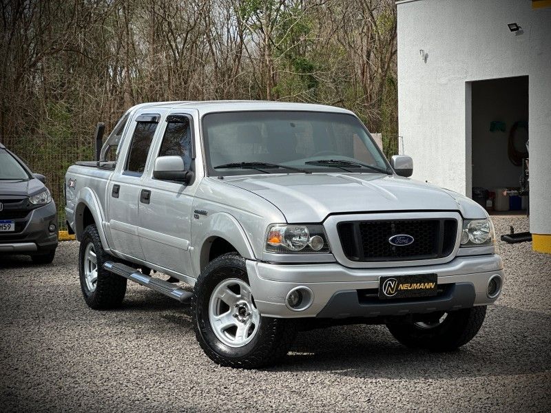 Ford RANGER XLS 3.0 TB-IC 2005 NEUMANN VEÍCULOS ARROIO DO MEIO / Carros no Vale