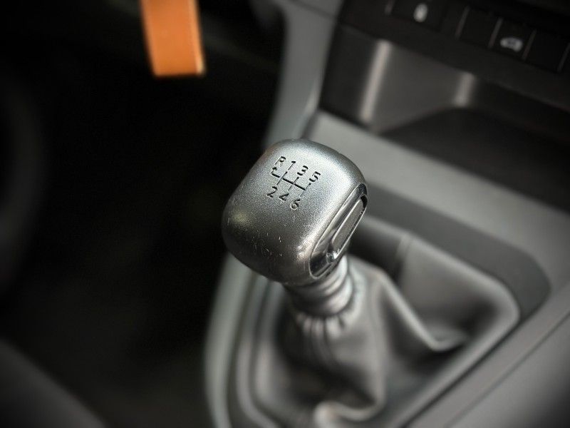 Peugeot EXPERT 1.6 HDI BUSINESS PACK 2020 NEUMANN VEÍCULOS ARROIO DO MEIO / Carros no Vale