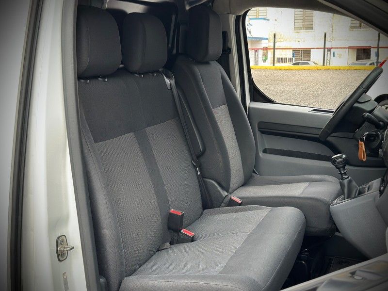Peugeot EXPERT 1.6 HDI BUSINESS PACK 2020 NEUMANN VEÍCULOS ARROIO DO MEIO / Carros no Vale