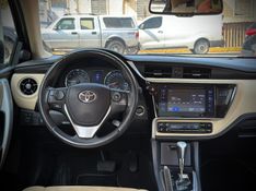 Toyota COROLLA ALTIS 2.0 2018 NEUMANN VEÍCULOS ARROIO DO MEIO / Carros no Vale