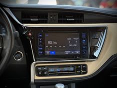 Toyota COROLLA ALTIS 2.0 2018 NEUMANN VEÍCULOS ARROIO DO MEIO / Carros no Vale