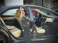 Toyota COROLLA ALTIS 2.0 2018 NEUMANN VEÍCULOS ARROIO DO MEIO / Carros no Vale