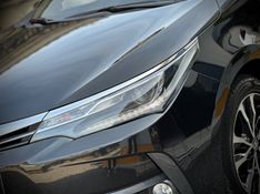 Toyota COROLLA ALTIS 2.0 2018 NEUMANN VEÍCULOS ARROIO DO MEIO / Carros no Vale