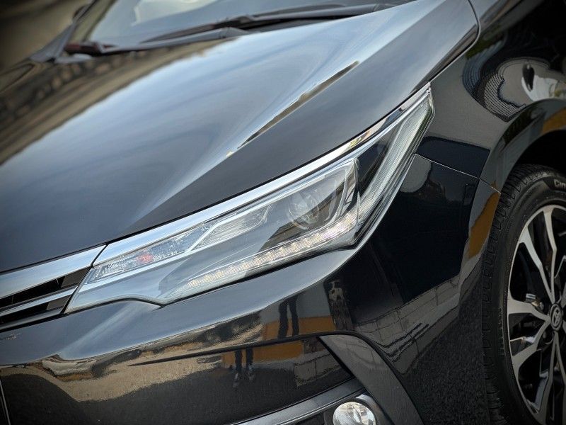 Toyota COROLLA ALTIS 2.0 2018 NEUMANN VEÍCULOS ARROIO DO MEIO / Carros no Vale