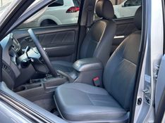 Toyota HILUX CAB.DUPLA SRV 3.0 TB-IC 2013 NEUMANN VEÍCULOS ARROIO DO MEIO / Carros no Vale