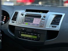 Toyota HILUX CAB.DUPLA SRV 3.0 TB-IC 2013 NEUMANN VEÍCULOS ARROIO DO MEIO / Carros no Vale