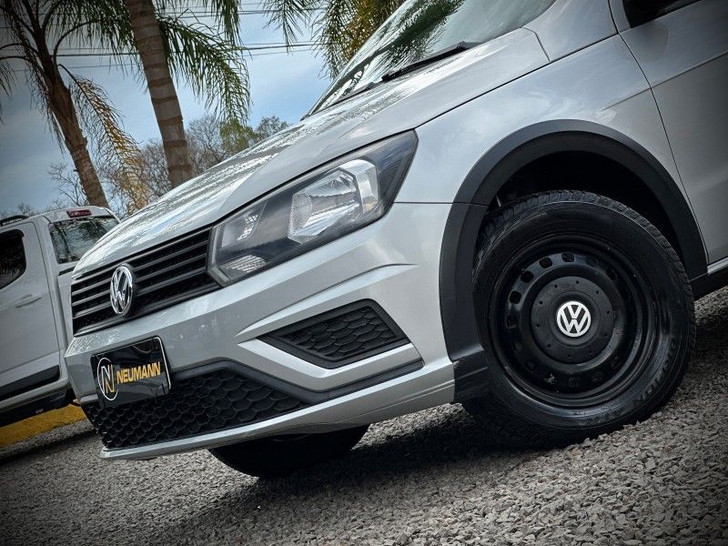 Volkswagen SAVEIRO TRENDLINE 1.6 2018 NEUMANN VEÍCULOS ARROIO DO MEIO / Carros no Vale
