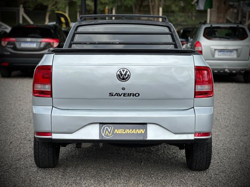 Volkswagen SAVEIRO TRENDLINE 1.6 2018 NEUMANN VEÍCULOS ARROIO DO MEIO / Carros no Vale