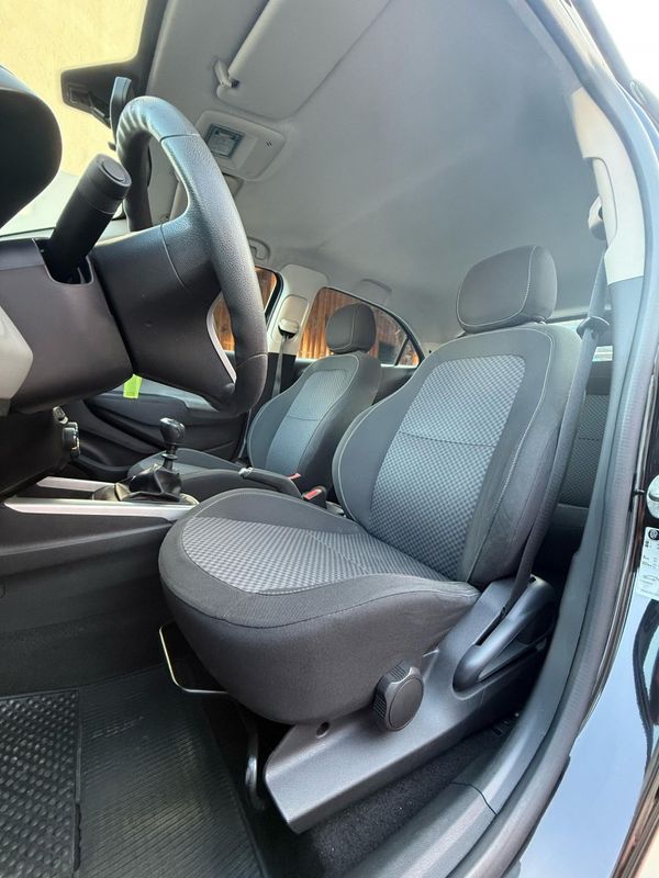 Chevrolet ONIX LT 1.0 8V 2017 FERREIRA VEÍCULOS VENÂNCIO AIRES / Carros no Vale