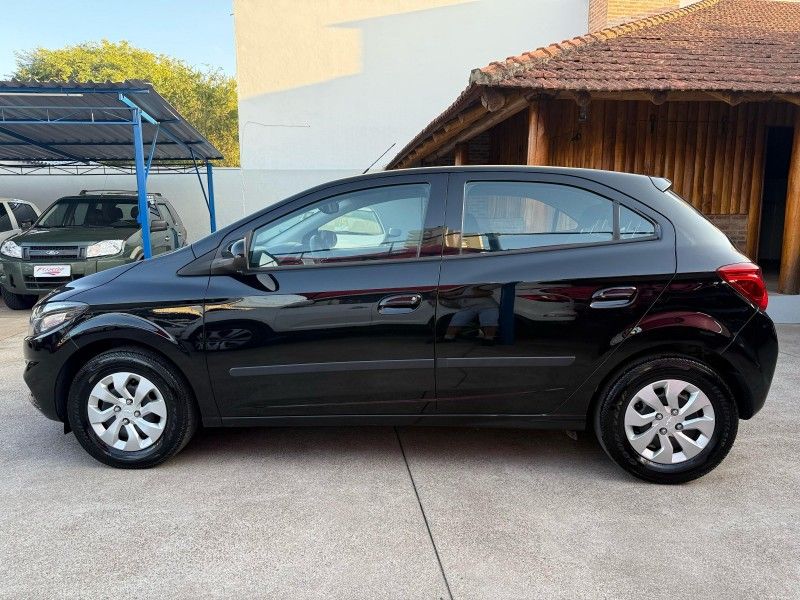 Chevrolet ONIX LT 1.0 8V 2017 FERREIRA VEÍCULOS VENÂNCIO AIRES / Carros no Vale
