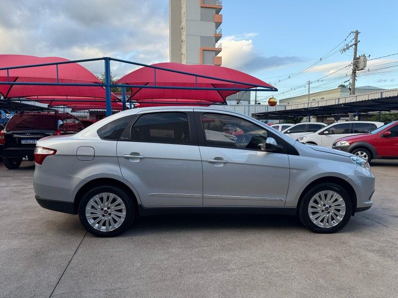 Fiat GRAND SIENA ESSENCE 1.6 2015 FERREIRA VEÍCULOS VENÂNCIO AIRES / Carros no Vale