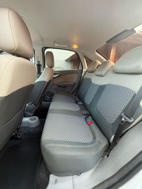 Fiat GRAND SIENA ESSENCE 1.6 2015 FERREIRA VEÍCULOS VENÂNCIO AIRES / Carros no Vale