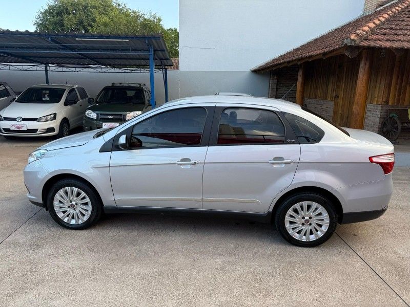 Fiat GRAND SIENA ESSENCE 1.6 2015 FERREIRA VEÍCULOS VENÂNCIO AIRES / Carros no Vale