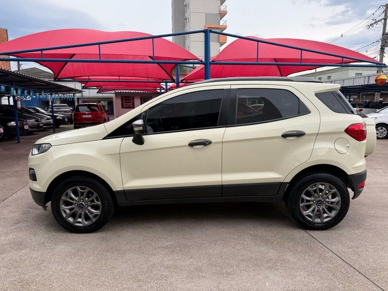 Ford ECOSPORT 1.6 FREESTYLE 8V 2015 FERREIRA VEÍCULOS VENÂNCIO AIRES / Carros no Vale