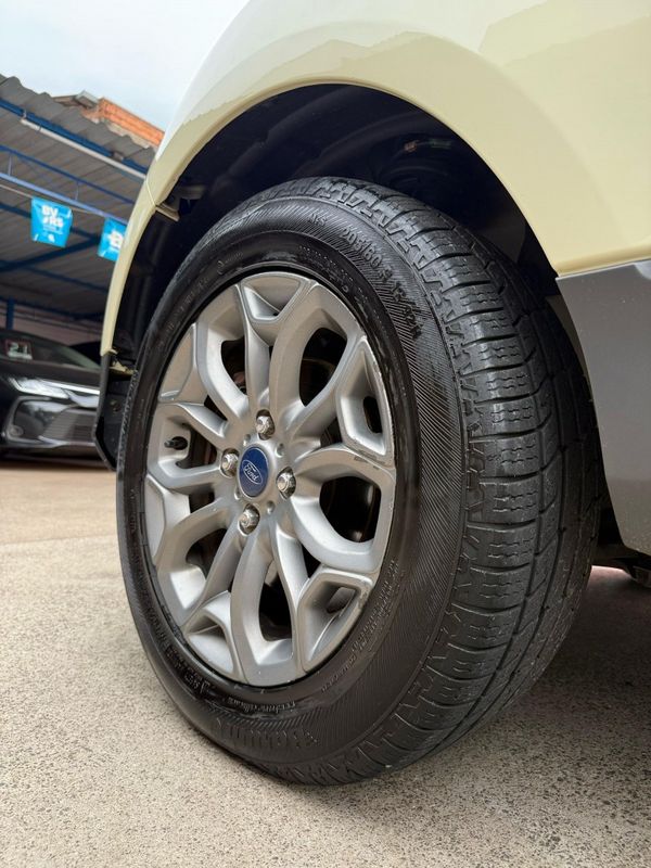 Ford ECOSPORT 1.6 FREESTYLE 8V 2015 FERREIRA VEÍCULOS VENÂNCIO AIRES / Carros no Vale