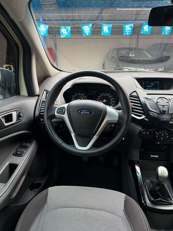 Ford ECOSPORT 1.6 FREESTYLE 8V 2015 FERREIRA VEÍCULOS VENÂNCIO AIRES / Carros no Vale