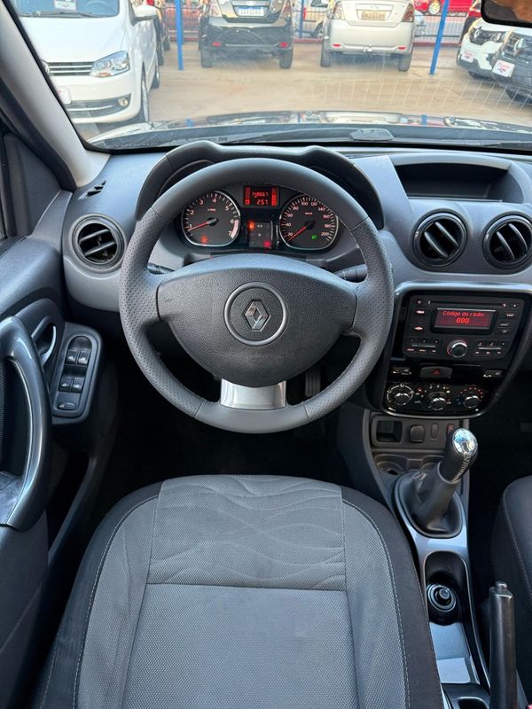 Renault DUSTER DYNAMIQUE 1.6 2013 FERREIRA VEÍCULOS VENÂNCIO AIRES / Carros no Vale
