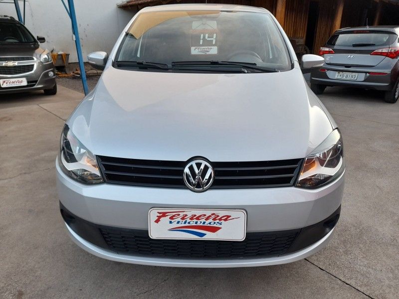 Volkswagen FOX 1.6 2014 FERREIRA VEÍCULOS VENÂNCIO AIRES / Carros no Vale