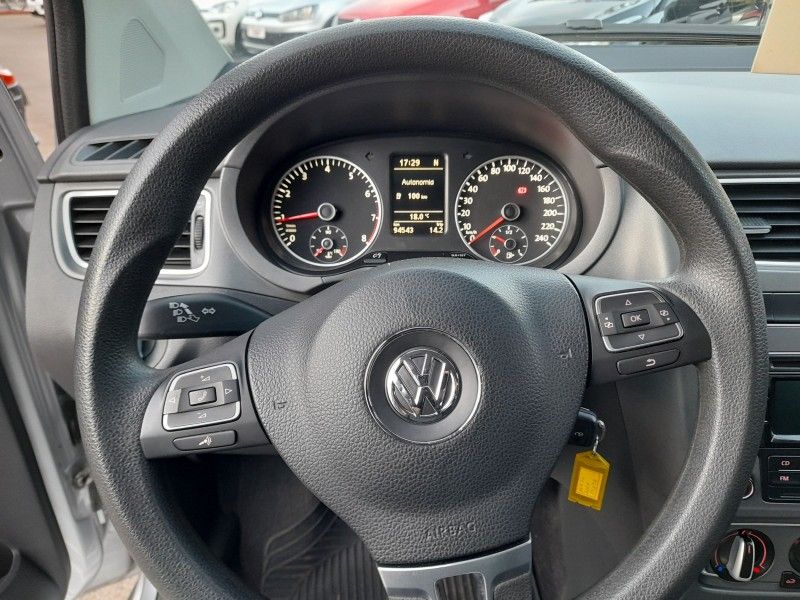 Volkswagen FOX 1.6 2014 FERREIRA VEÍCULOS VENÂNCIO AIRES / Carros no Vale