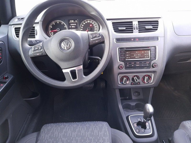 Volkswagen FOX 1.6 2014 FERREIRA VEÍCULOS VENÂNCIO AIRES / Carros no Vale