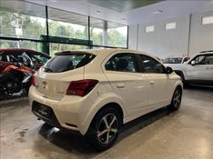 CHEVROLET ONIX 1.4 MPFI LTZ 8V 2017/2018 M&C AUTOMÓVEIS CAXIAS DO SUL / Carros no Vale