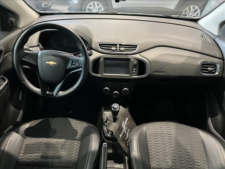 CHEVROLET ONIX 1.4 MPFI LTZ 8V 2017/2018 M&C AUTOMÓVEIS CAXIAS DO SUL / Carros no Vale