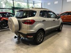 FORD ECOSPORT 1.6 Freestyle 16V 2016/2017 M&C AUTOMÓVEIS CAXIAS DO SUL / Carros no Vale