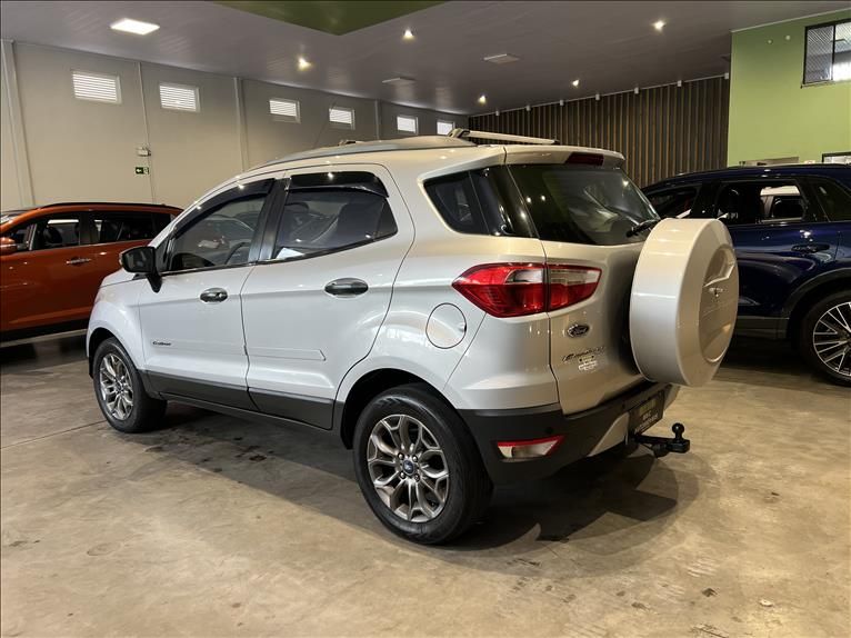 FORD ECOSPORT 1.6 Freestyle 16V 2016/2017 M&C AUTOMÓVEIS CAXIAS DO SUL / Carros no Vale