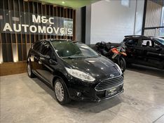 FORD FIESTA 1.6 Titanium Hatch 16V 2015/2016 M&C AUTOMÓVEIS CAXIAS DO SUL / Carros no Vale