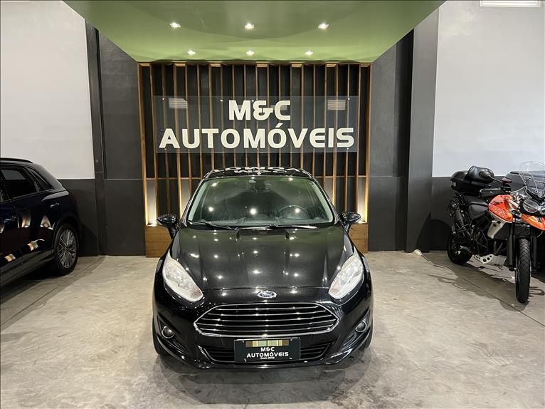 FORD FIESTA 1.6 Titanium Hatch 16V 2015/2016 M&C AUTOMÓVEIS CAXIAS DO SUL / Carros no Vale