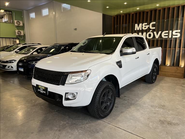 FORD RANGER 2.5 XLT 4X2 CD 16V 2015/2016 M&C AUTOMÓVEIS CAXIAS DO SUL / Carros no Vale